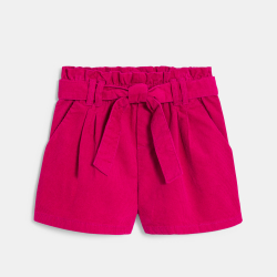 شورت من المخمل المضلّع السادة مع حزام باللون الوردي للفتيات